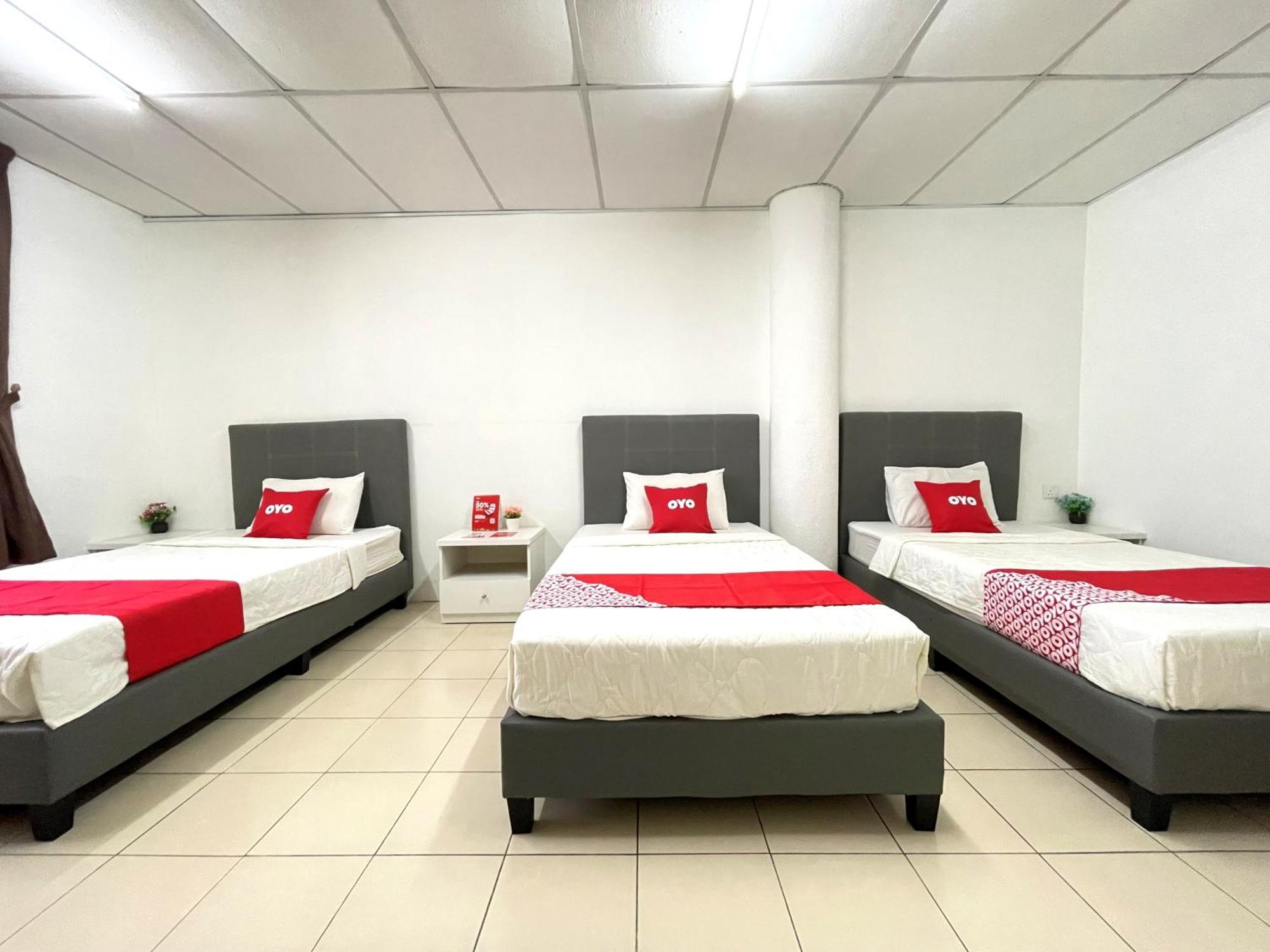 Oyo Home 90326 Wg Guest House George Town Esterno foto
