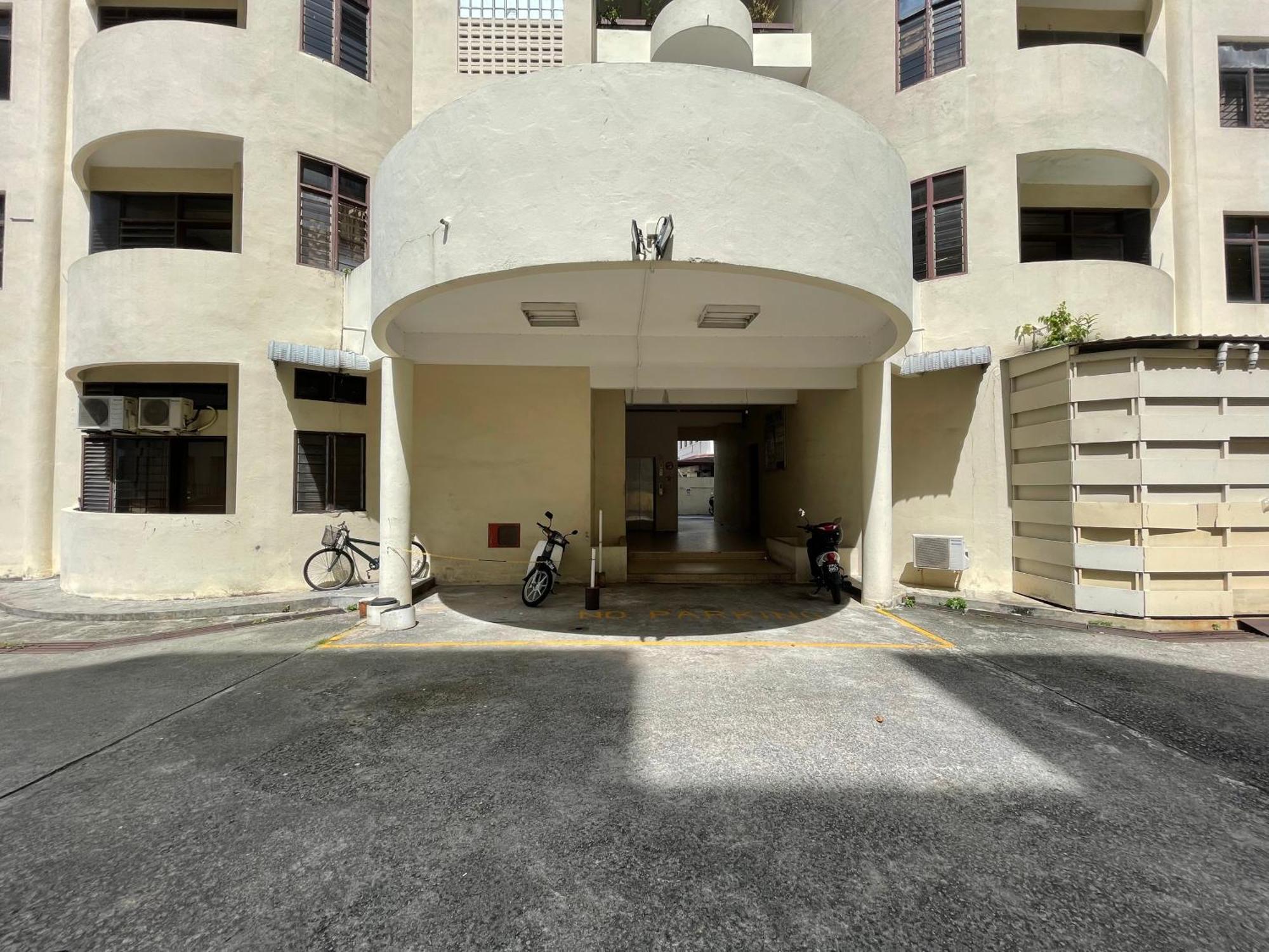 Oyo Home 90326 Wg Guest House George Town Esterno foto