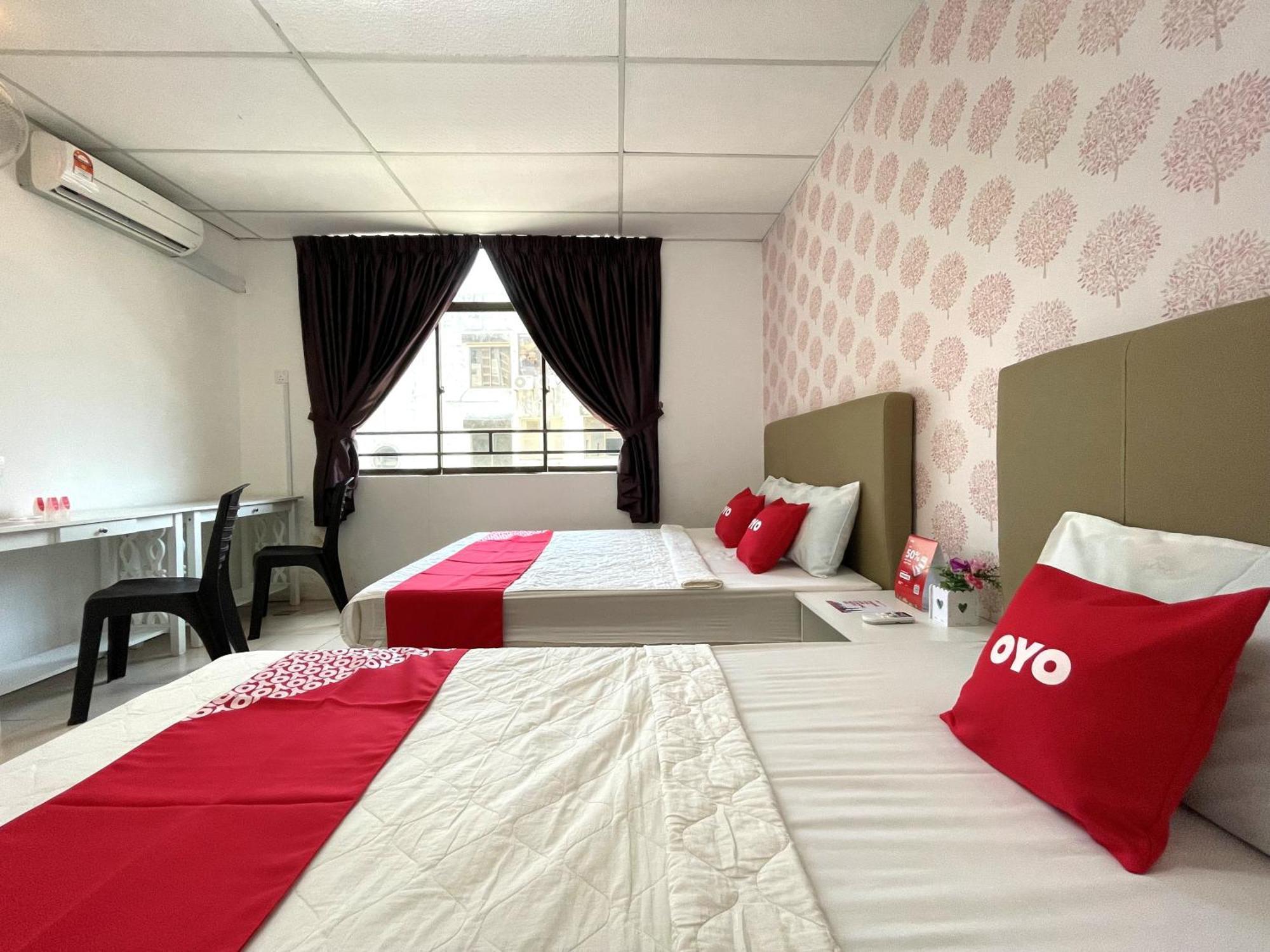 Oyo Home 90326 Wg Guest House George Town Esterno foto