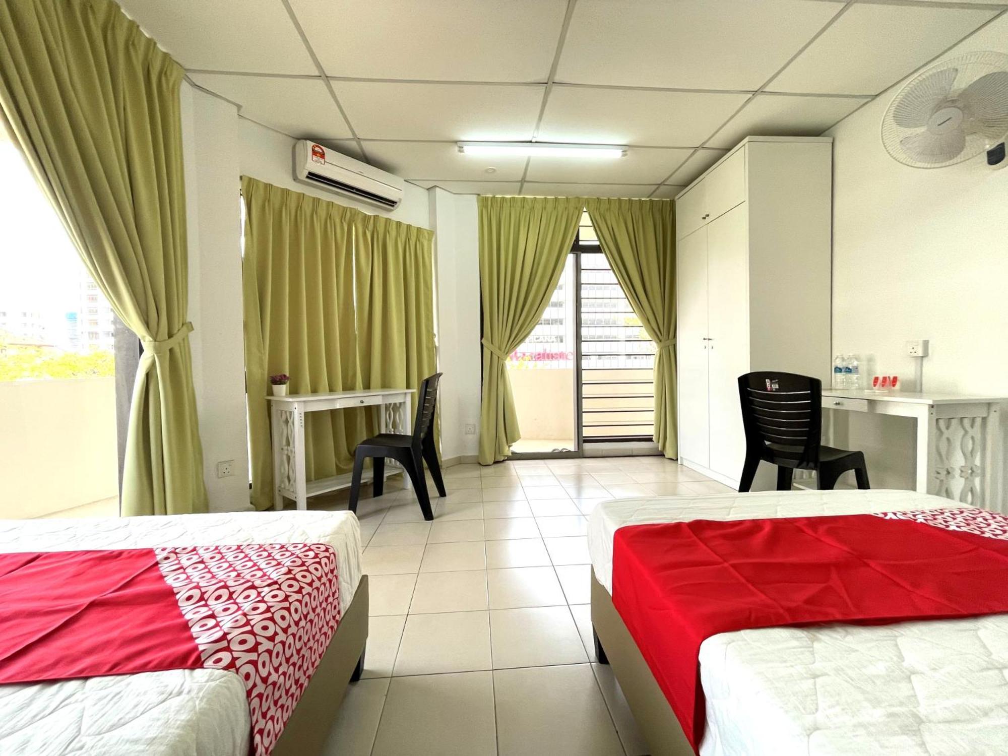 Oyo Home 90326 Wg Guest House George Town Esterno foto